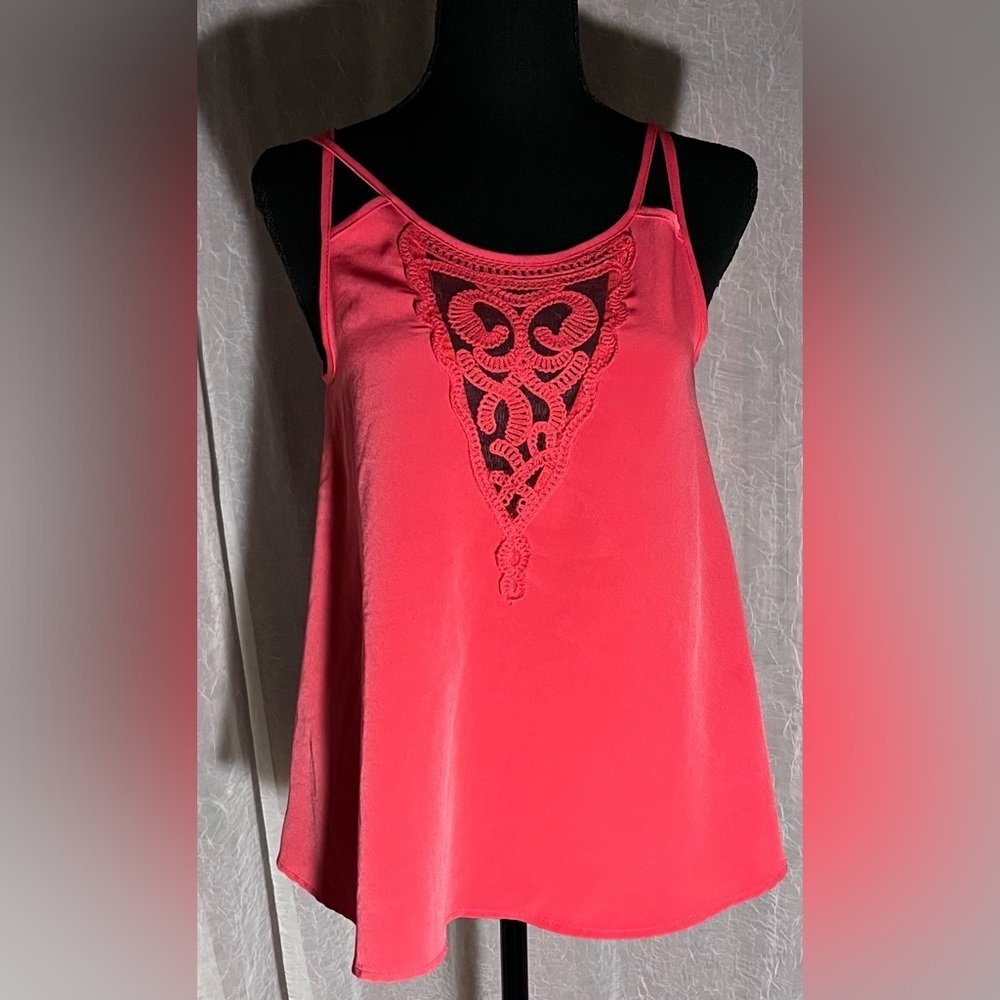 Red/ pink dressy tank